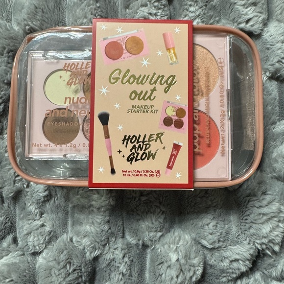☀️☀️Holler and Glow Makeup Starter Kit - Picture 1 of 8
